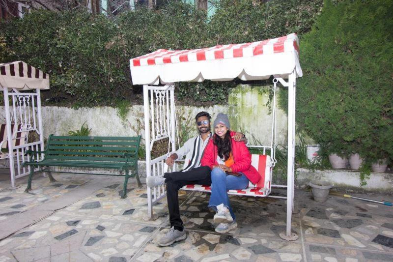 Hotel Utsav Manāli Esterno foto